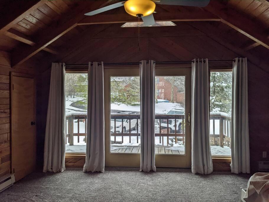 Base Camp Villa Cortland Exterior photo